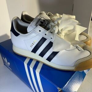 Adidas size 6 great condition